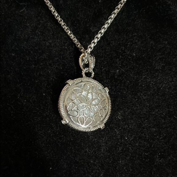 Silver Necklace with Crystal Accents and Delicate Chain - Picture 4 of 17